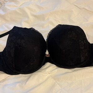 Victoria's Secret Body by Victoria Black Lace Bra